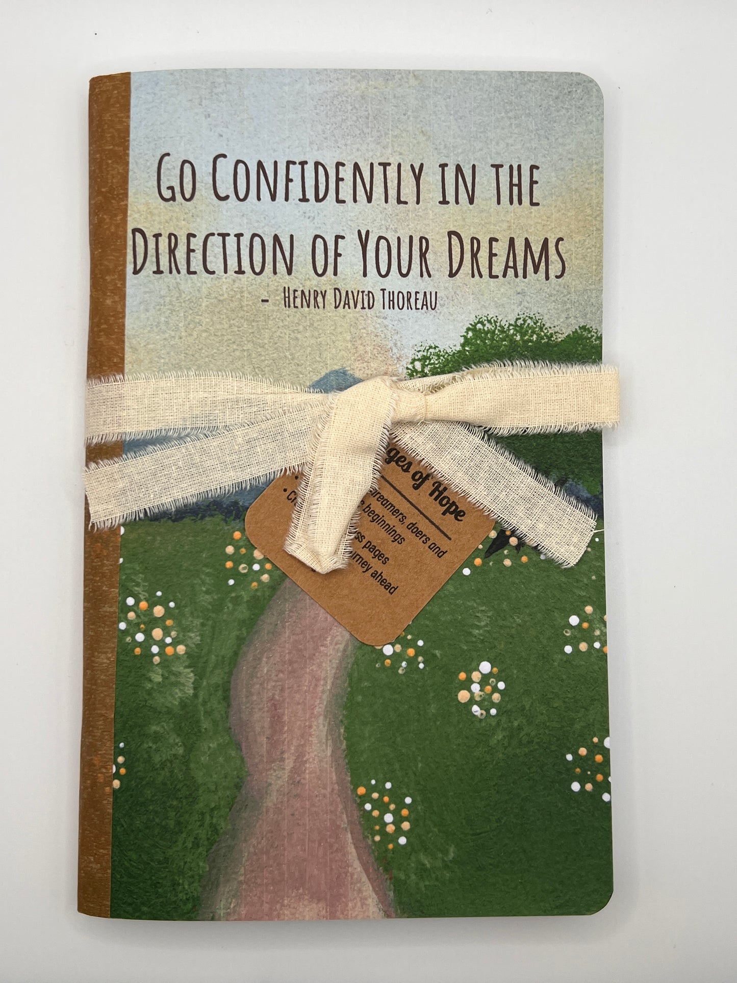 Inspirational Thoreau Quote Journal – “Go Confidently in the Direction of Your Dreams” – Gift for Graduates, Dreamers & New Beginnings