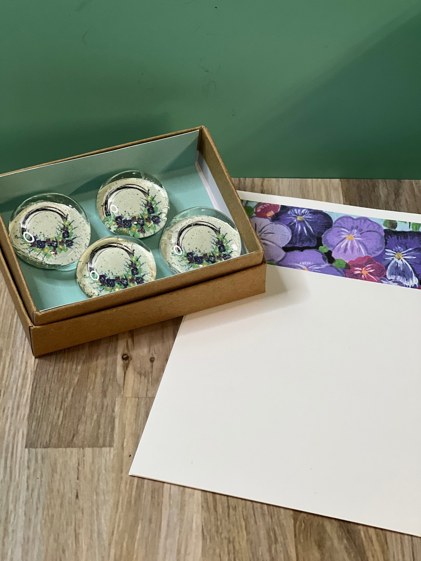 Garden Spark Wreath Magnet Set
