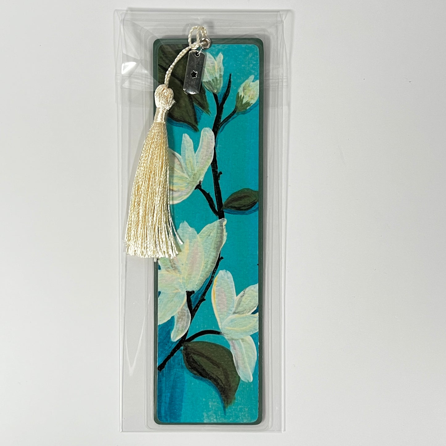 Magnolia Floral Bookmark: Elegant Art with Tassel & Silver Charm
