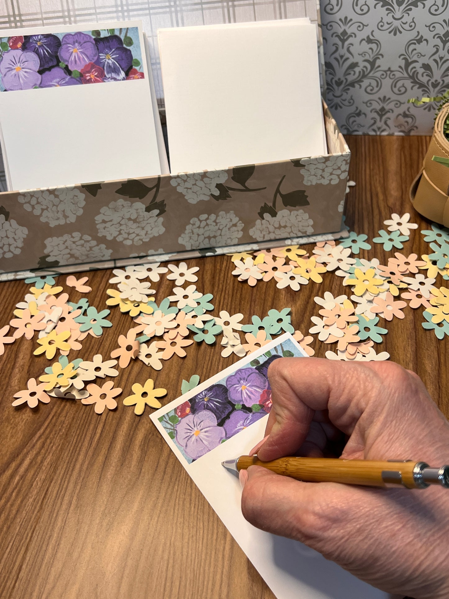 Pansy Pot Notepad