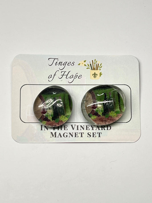 In the Vineyard Magnet Set – Round Glass Landscape Art for Fridge & Office